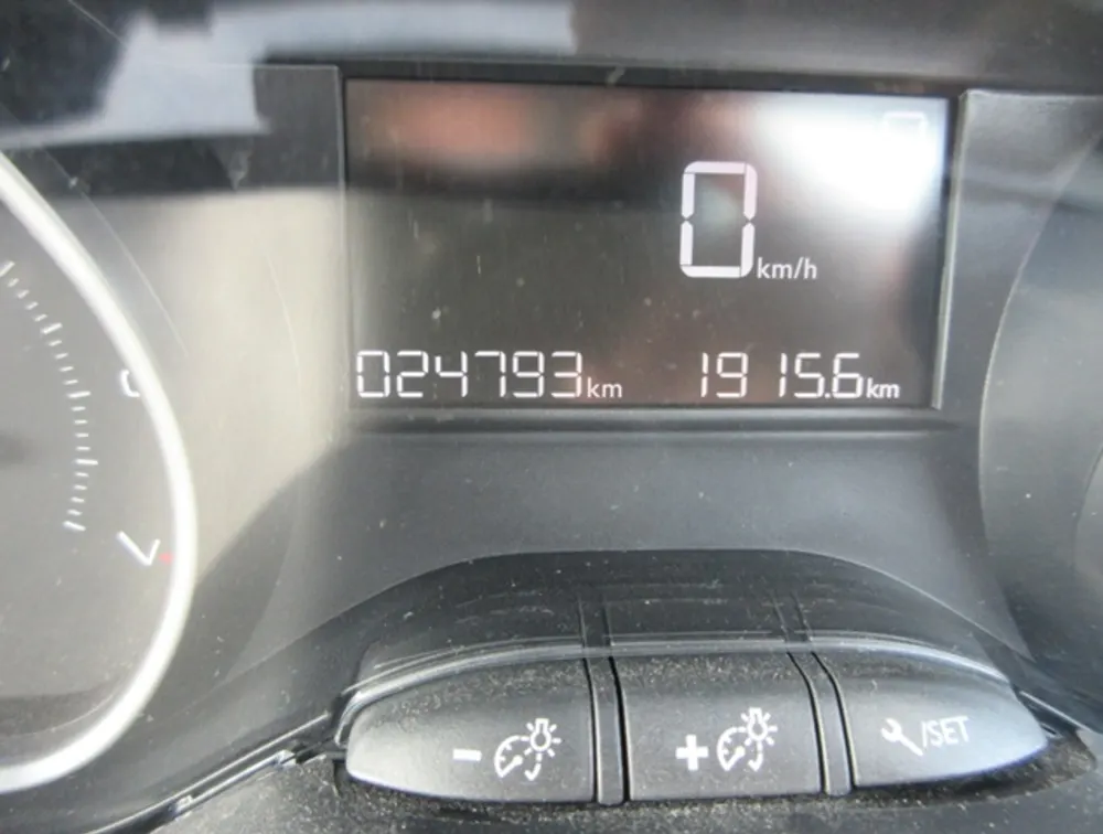 PEUGEOT  208 ALLURE FUN EDITION - PRG Motors Ltd