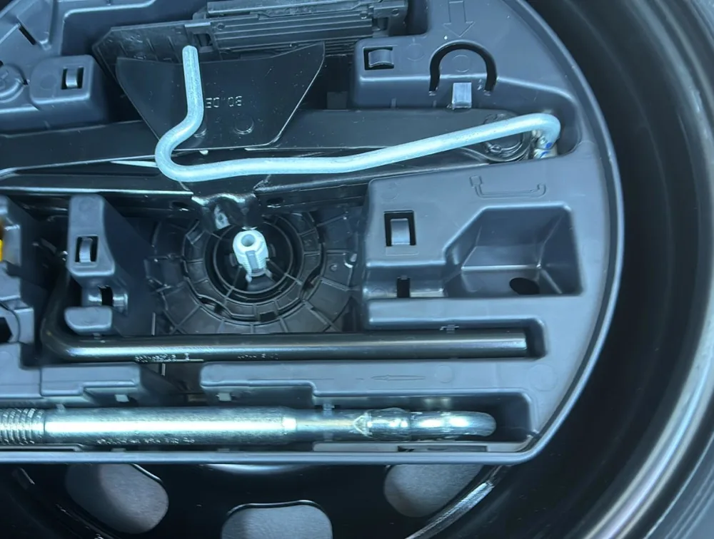 PEUGEOT 208 ALLURE NEWSHAPE - PRG Motors Ltd