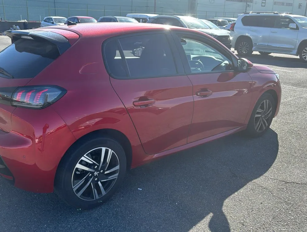 PEUGEOT 208 ALLURE NEWSHAPE - PRG Motors Ltd