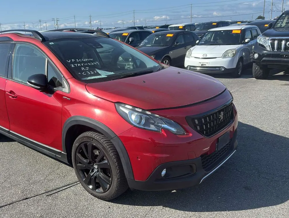 PEUGEOT 2008 GTLINE MOONROOF