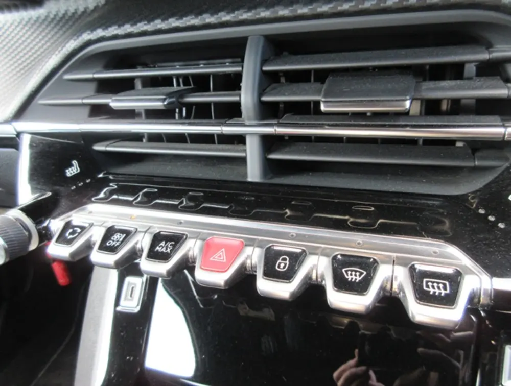 PEUGEOT 2008 GTLINE SUNROOF NEWSHAPE - PRG Motors Ltd