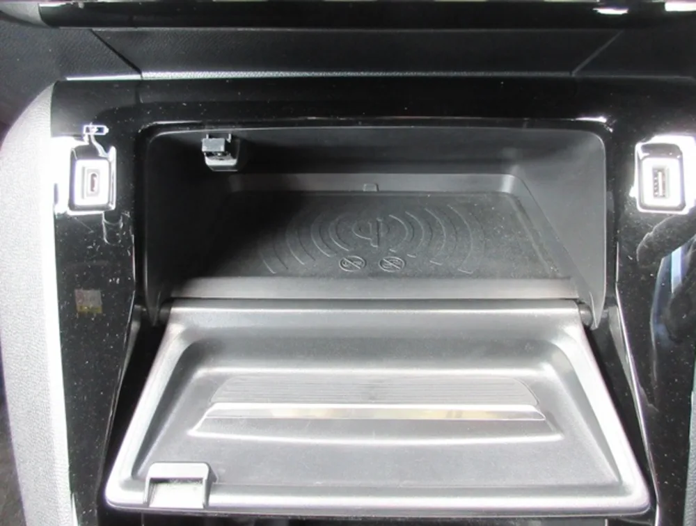 PEUGEOT 2008 GTLINE SUNROOF NEWSHAPE - PRG Motors Ltd