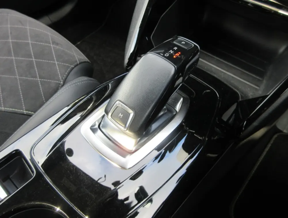 PEUGEOT 2008 GTLINE SUNROOF NEWSHAPE - PRG Motors Ltd