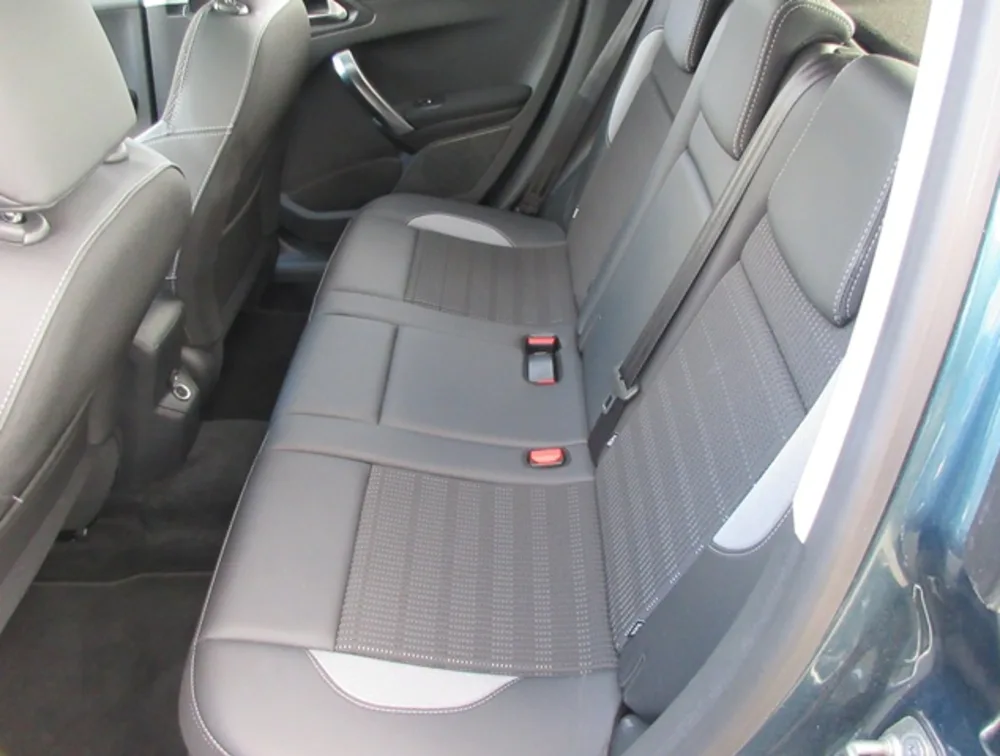 PEUGEOT 2008 ALLURE MOONROOF - PRG Motors Ltd