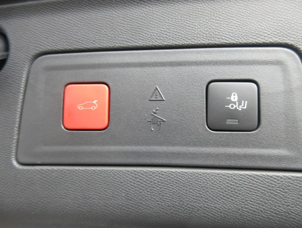 PEUGEOT 508 GTLINE S/W SUNROOF - PRG Motors Ltd