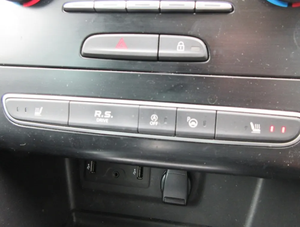 RENAUL MEGANE GT - PRG Motors Ltd