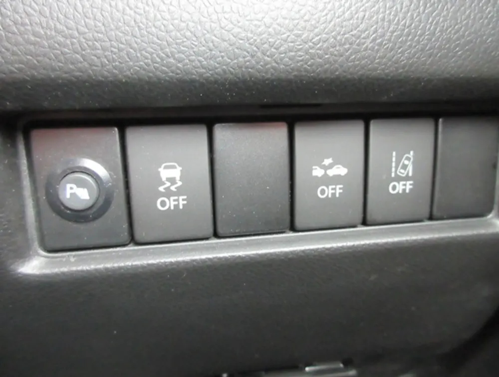 SUZUKI SWIFT - PRG Motors Ltd