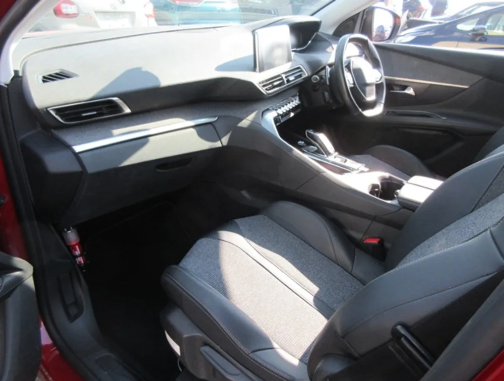 PEUGEOT 3008 ALLURE LED PACKAGE - PRG Motors Ltd