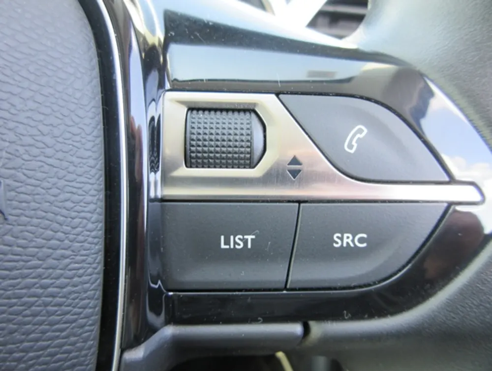 PEUGEOT 3008 ALLURE LED PACKAGE - PRG Motors Ltd