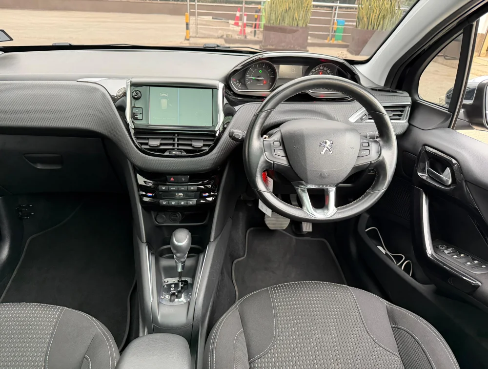 PEUGEOT 208 TECH EDITION MOONROOF - PRG Motors Ltd