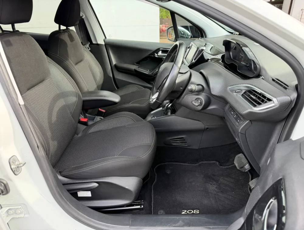 PEUGEOT 208 ALLURE - PRG Motors Ltd