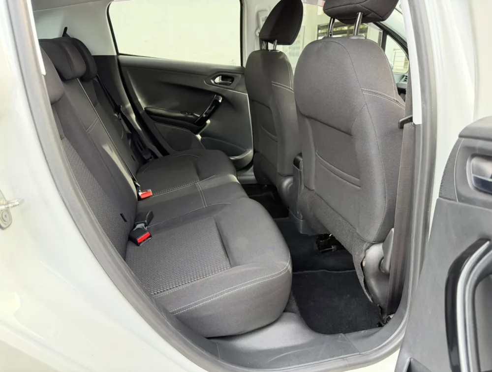 PEUGEOT 208 ALLURE - PRG Motors Ltd