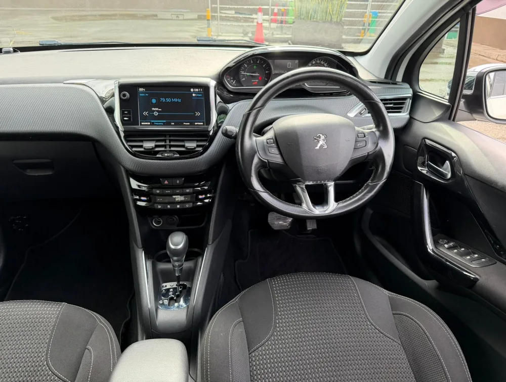 PEUGEOT 208 ALLURE - PRG Motors Ltd
