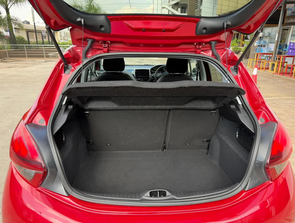 PEUGEOT 208 GTLINE - PRG Motors Ltd