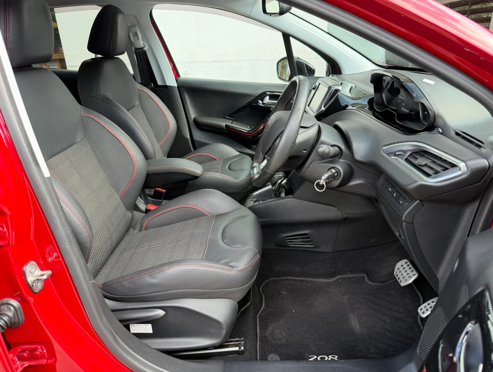 PEUGEOT 208 GTLINE - PRG Motors Ltd