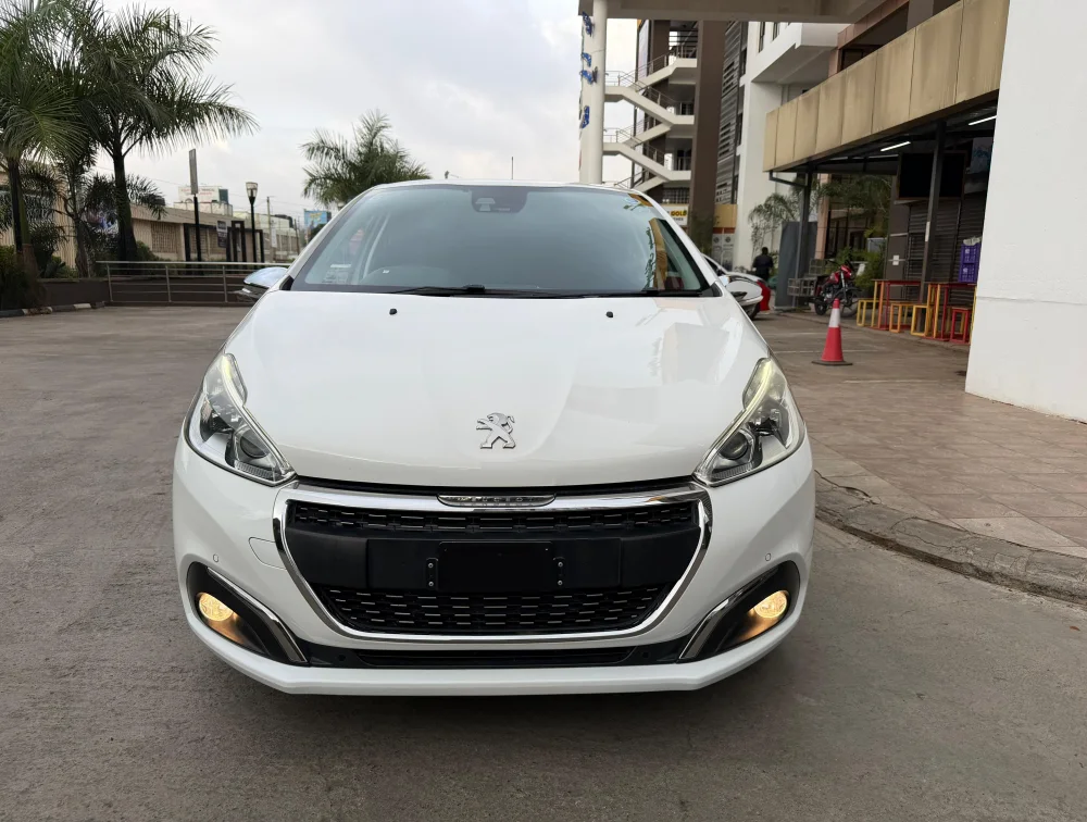 PEUGEOT 208 ALLURE FUN EDITION - PRG Motors Ltd