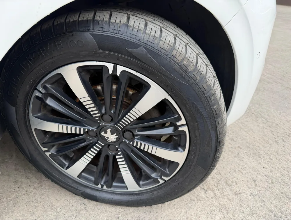 PEUGEOT 208 ALLURE FUN EDITION - PRG Motors Ltd