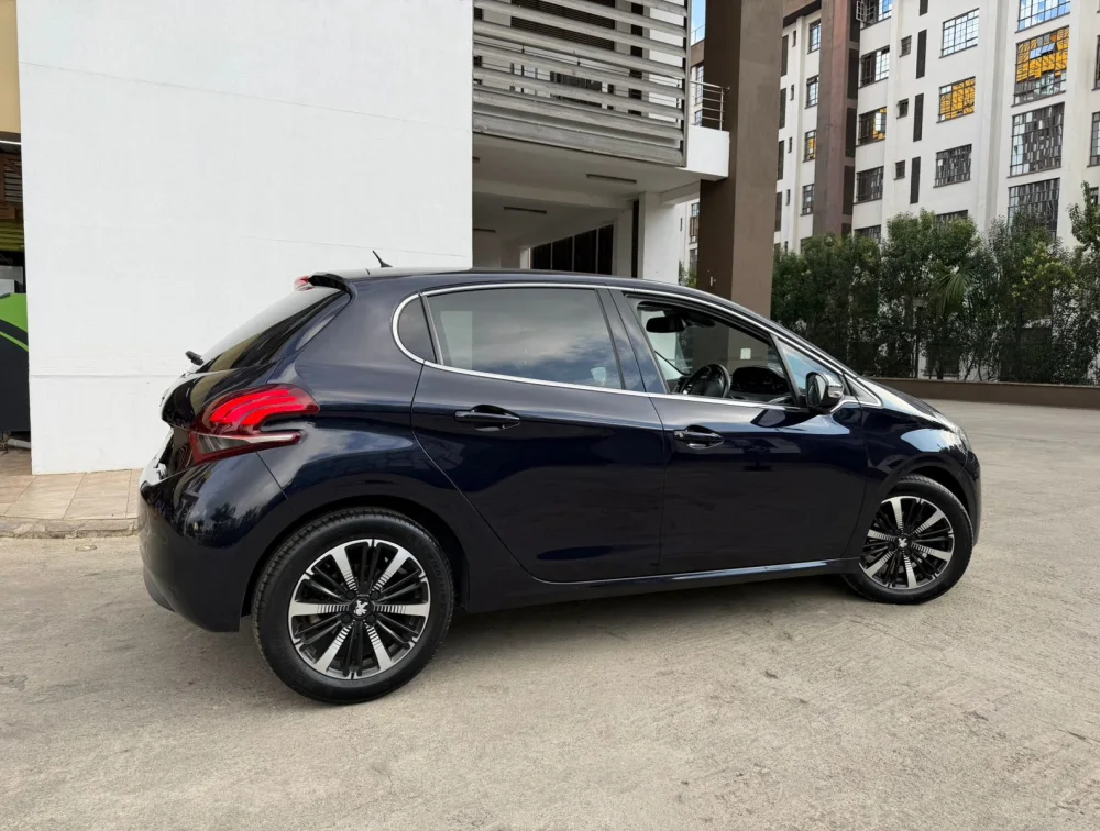 PEUGEOT 208 ALLURE FUN EDITION - PRG Motors Ltd