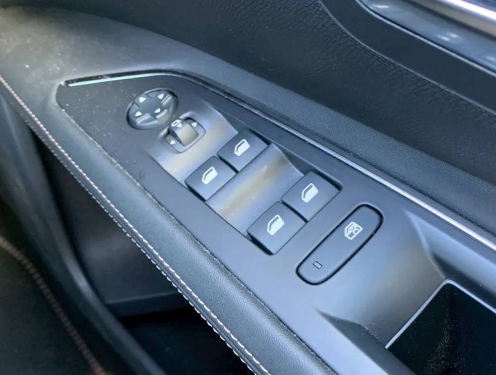 PEUGEOT 3008 GT SUNROOF - PRG Motors Ltd