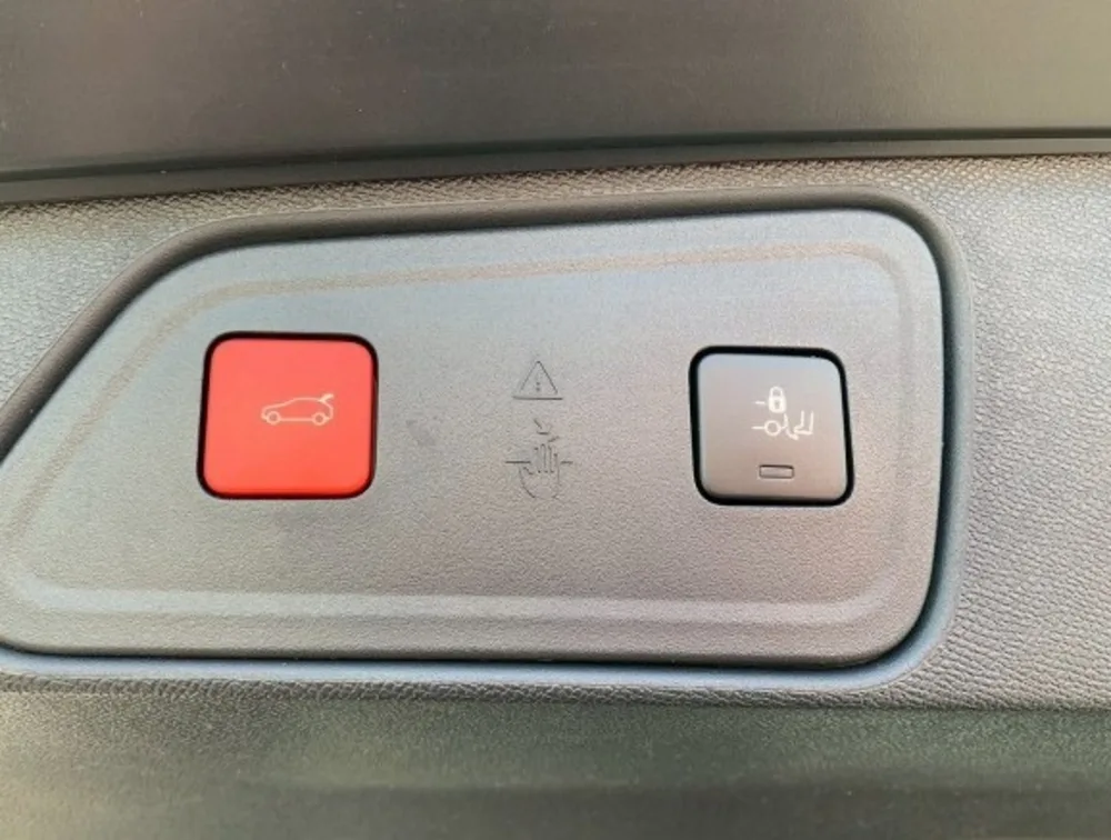 PEUGEOT 3008 GTLINE SUNROOF - PRG Motors Ltd