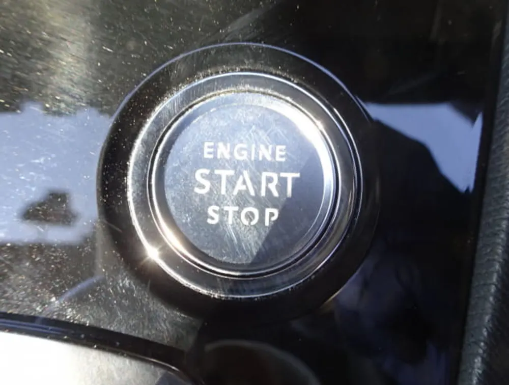 PEUGEOT 3008 GT HYBRID SUNROOF - PRG Motors Ltd