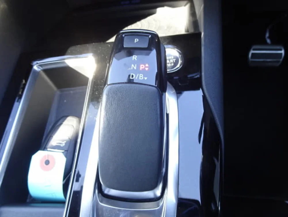 PEUGEOT 3008 GT HYBRID SUNROOF - PRG Motors Ltd