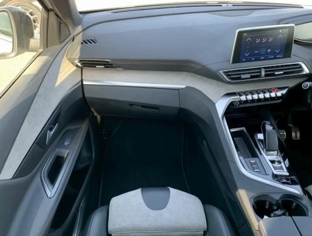 PEUGEOT 3008 HYBRID SUNROOF 4WD - PRG Motors Ltd