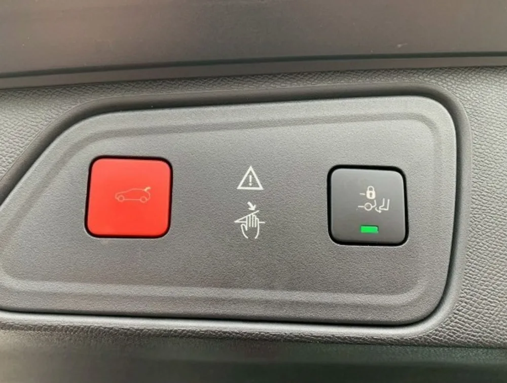 PEUGEOT 3008 GTLINE SUNROOF - PRG Motors Ltd