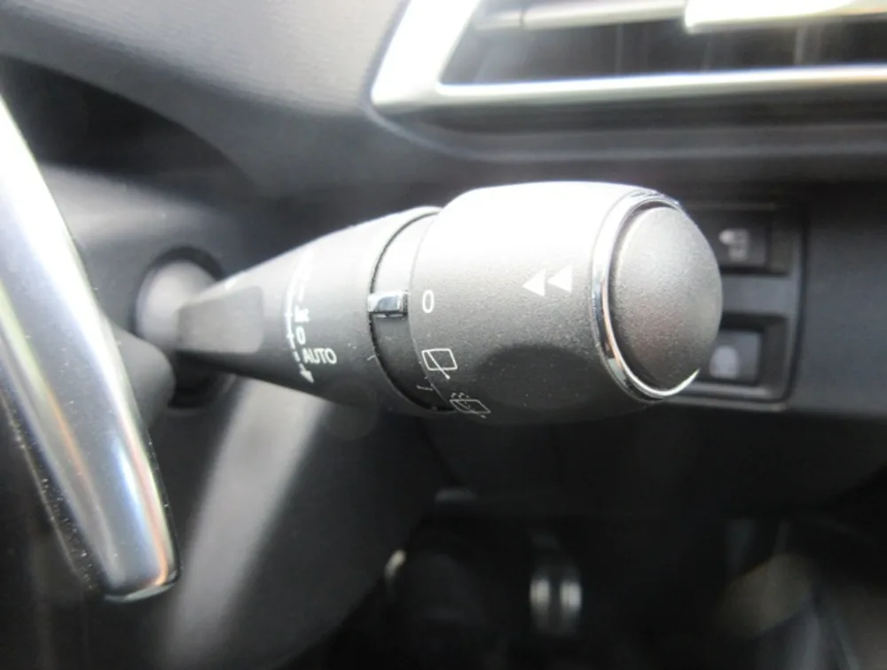 PEUGEOT 3008 CROSSCITY SUNROOF - PRG Motors Ltd