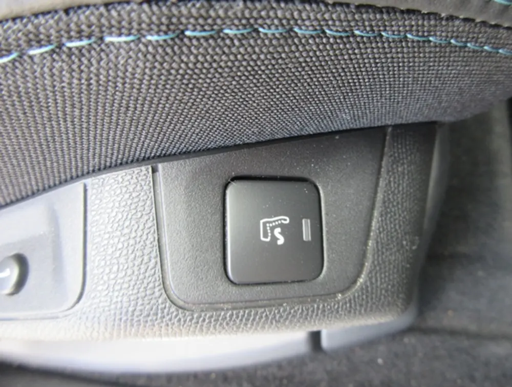 PEUGEOT 3008 CROSSCITY SUNROOF - PRG Motors Ltd