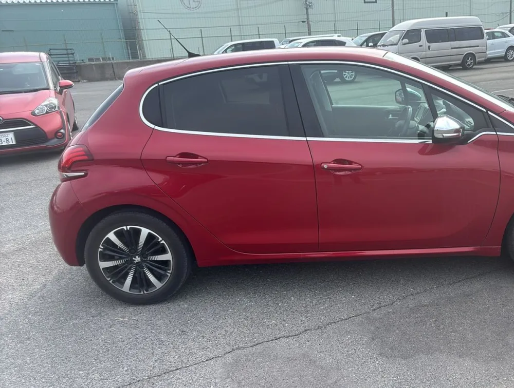 PEUGEOT 208 ALLURE FUN EDITION - PRG Motors Ltd