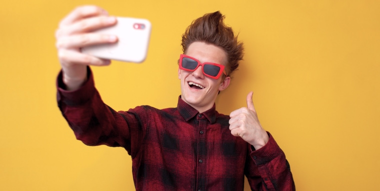 Top 5 Male Profile Photo Dos and Don'ts