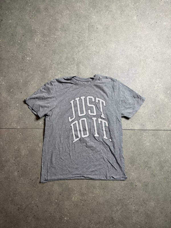 JUST DO IT NIKE GREY TEE