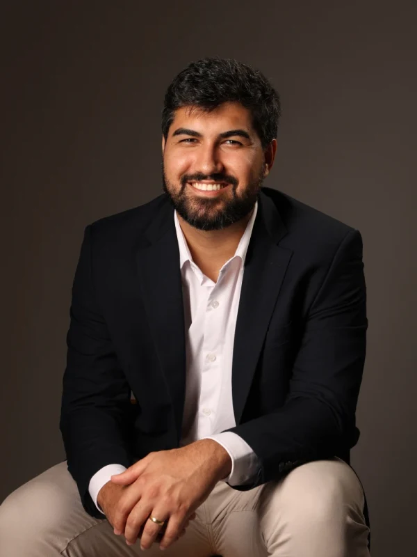 Dr. Miguel Polese — Implantodontista em Colatina-ES