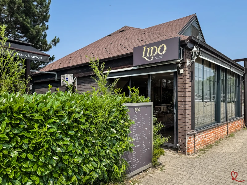 Restaurante Lido en el lago Jarun.