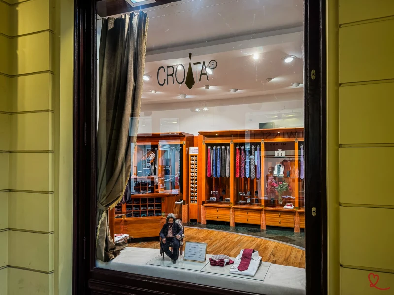 Tie store window - Passage Octogone - Zagreb