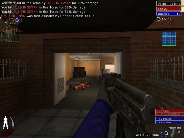 Urban Terror close-quarters gameplay