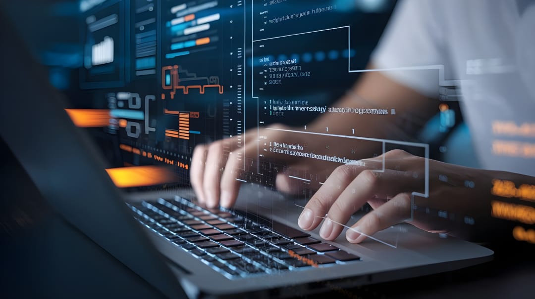 Mani digitano su un laptop con interfacce dati sovrapposte in trasparenza