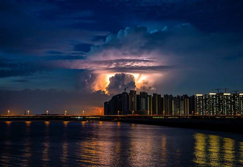 На международном конкурсе красоты в Южной Корее победила 46-летняя Шарипова из Кыргызстана