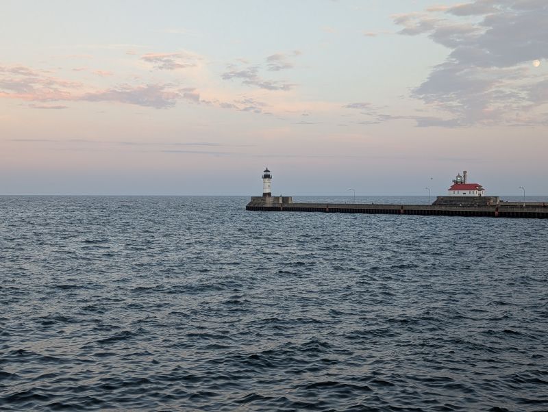Duluth Harbor North Pier Light