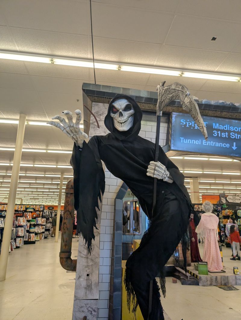 Grim Reaper prop that I thought was an animatronic.