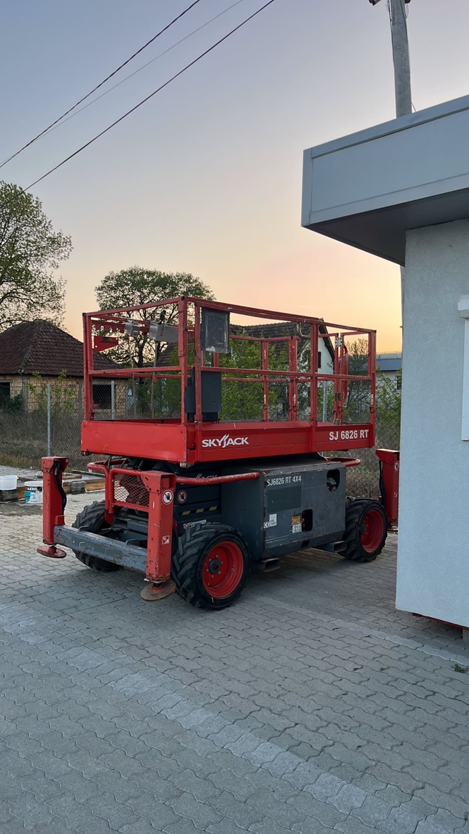 SKYJACK SJ 6826