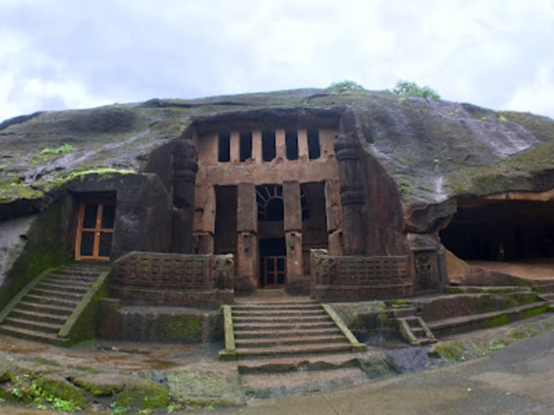 2000 Year Old Caves in the Heart of Mumbai!