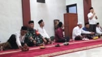 Babinsa Mekarwaru Kawal Tarling Tingkat Kecamatan Gantar di Masjid Al-Hikmah, Puluhan Jemaah Hadiri Kegiatan