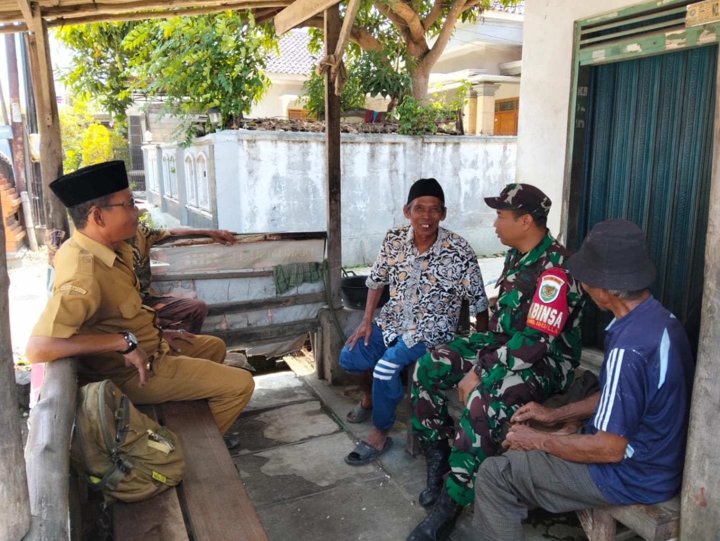 Babinsa Pengauban Aktifkan Komsos, Dorong Keamanan dan Pembangunan Desa