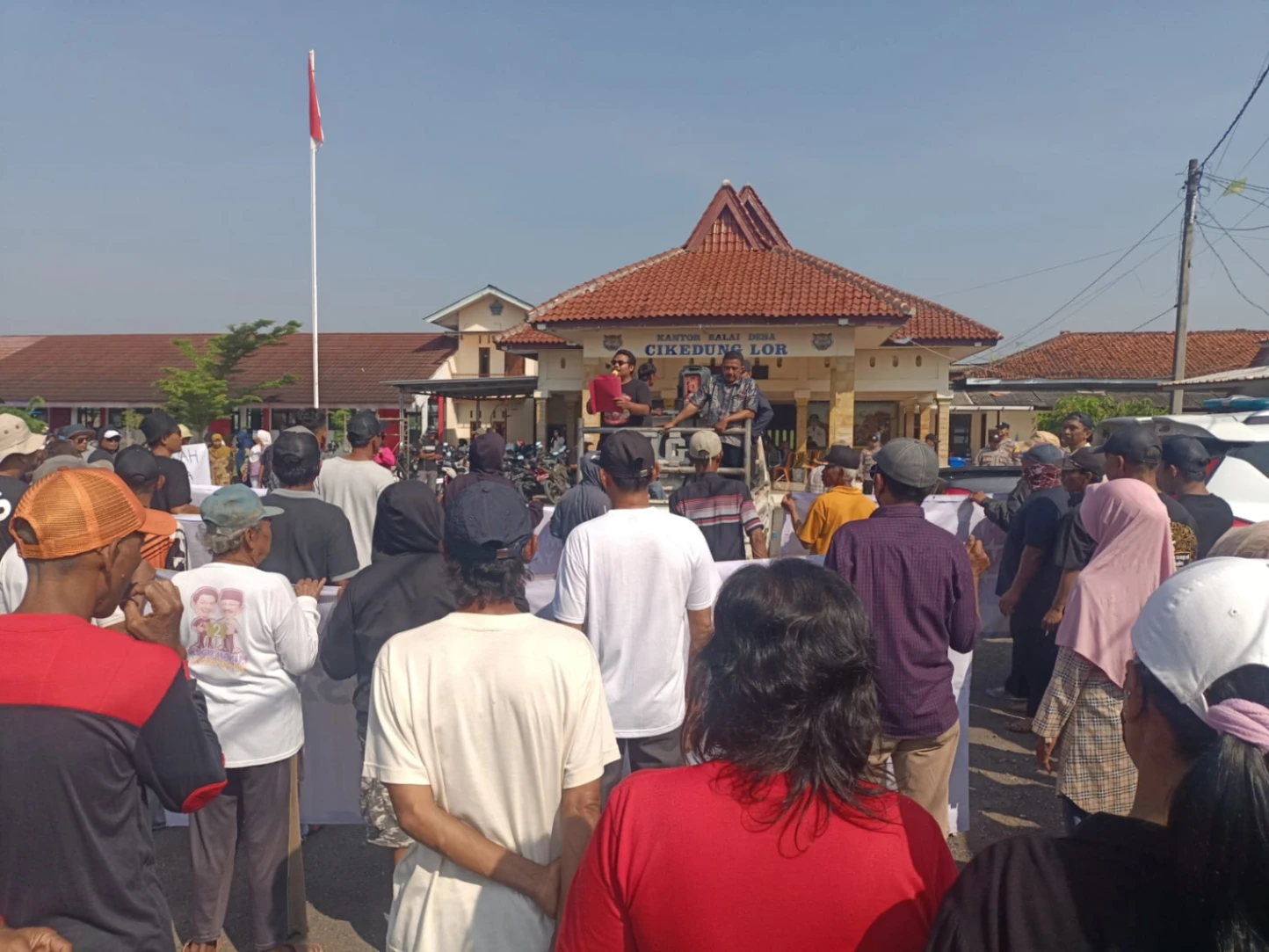 Koramil Terisi Turun Tangan! Dialog Panas Warga Cikedunglor Soal Pasar Berujung Komitmen Penataan
