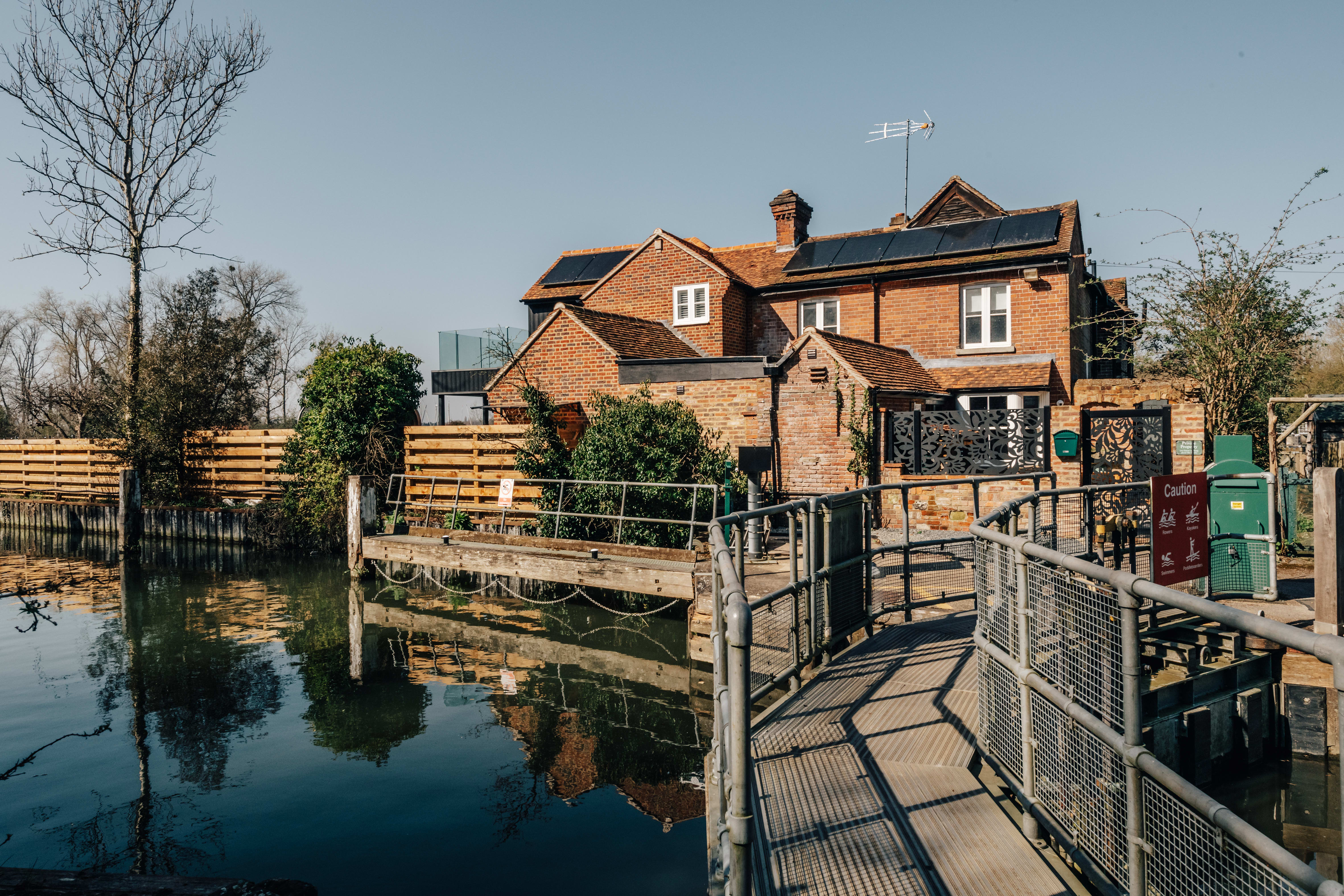 Approach from the weir — Weir House Sonning, Sonning-on-Thames, Berkshire
