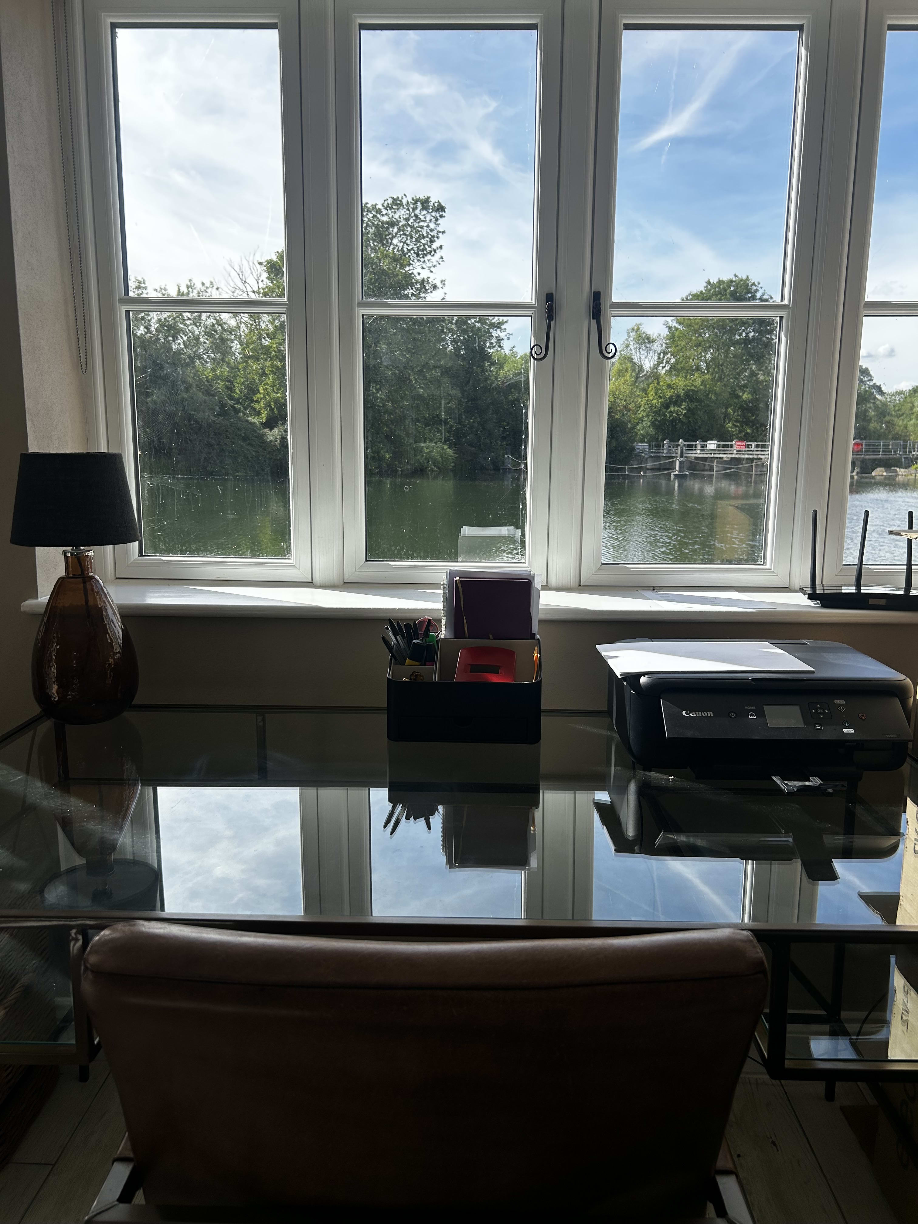 Extra Room - Study / Bedroom Six at Weir House Sonning, Sonning-on-Thames, Berkshire — photo 2 of 2