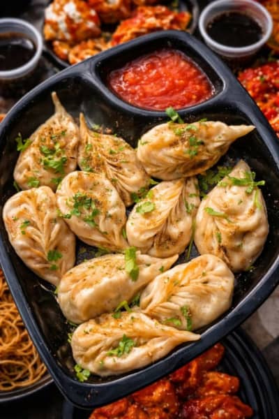 Himalayan Style Steamed Momos  (8 Pcs)