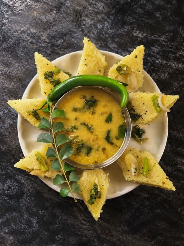 Tadka Suji Dhokla Bites